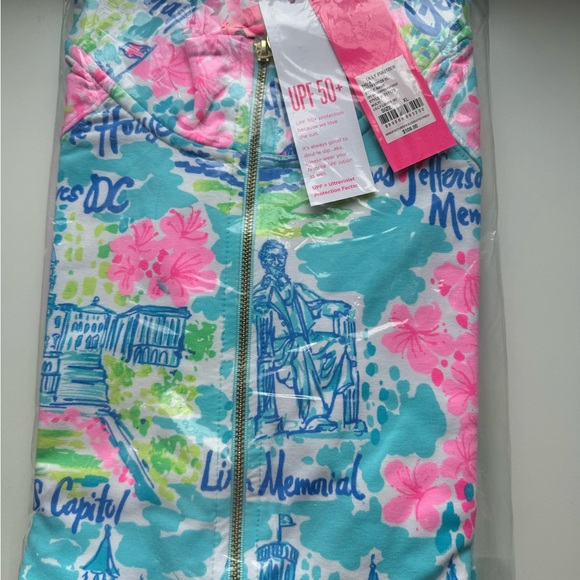 Brand New with Tag Lilly Pulitzer UPF 50+ Skipper Popover Lilly Loves DC, XL - Picture 4 of 5